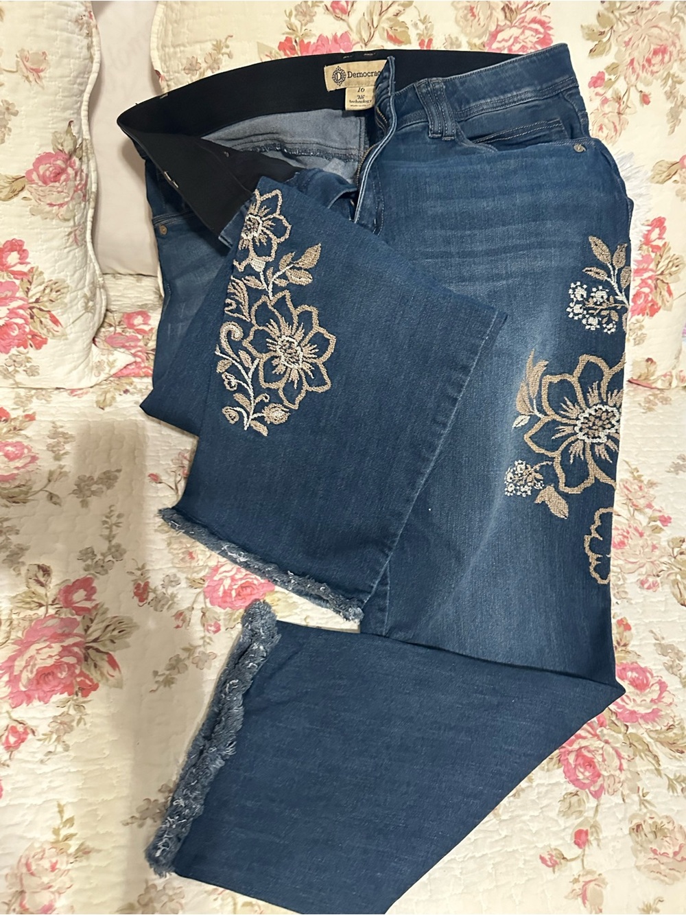 Democracy Navy Blue Embroidered Cropped Ankle Jeans